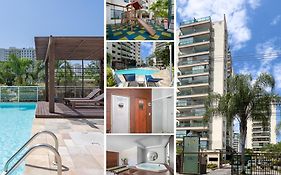 BARRA OLÍMPICO, FARMASI ARENA, ROCK IN RIO, PARQUE OLÍMPICO A PÉ, RIO CENTRO, 2 QUARTOS com ESTACIONAMENTO, PORTARIA 24h, PISCINA, Sauna e Parquinho Infantil - Ar Condicionado SALA E QUARTOS, TV com STREAMING, Wi-Fi 500 Mbps
